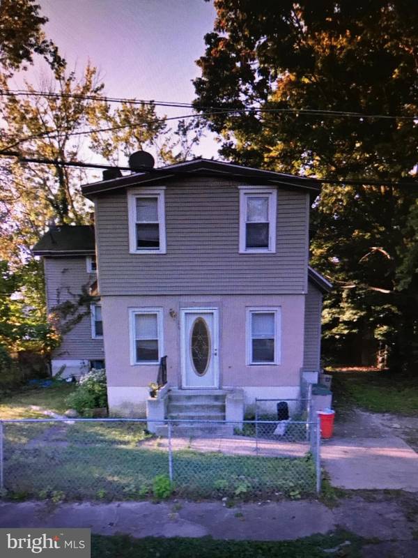 26 CHARMAN AVE, Lawnside, NJ 08045