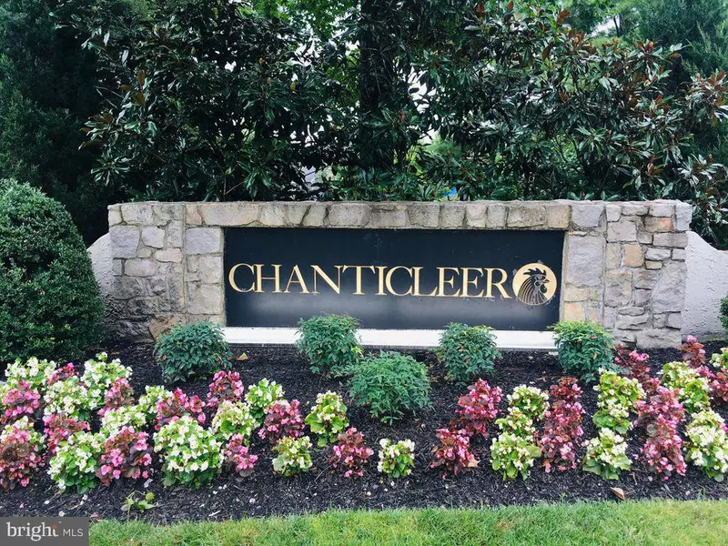 821 CHANTICLEER DR, Cherry Hill, NJ 08003