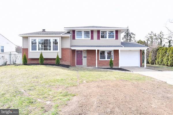 14 COACH LN, Cherry Hill, NJ 08002