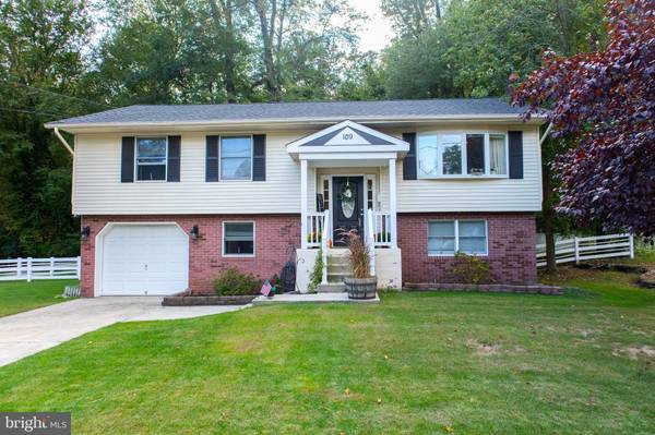 109 OSAGE AVE, Somerdale, NJ 08083