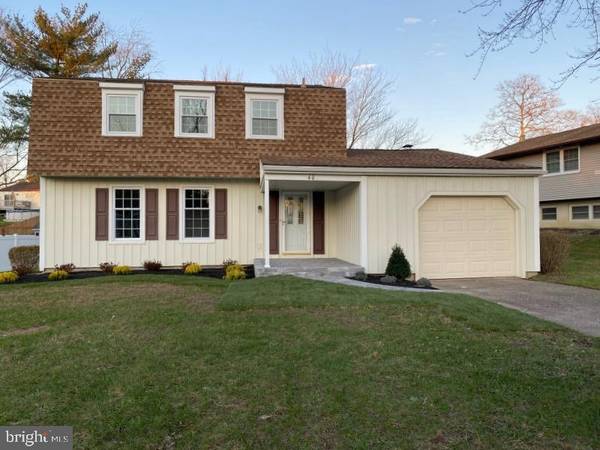 40 CEDAR CREEK DR, Clementon, NJ 08021