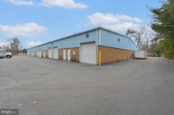 1040 INDUSTRIAL DR #17, West Berlin, NJ 08091