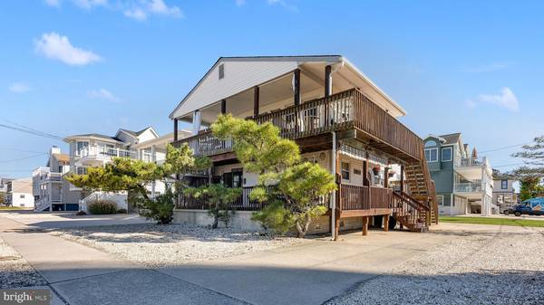 3817 CENTRAL AVE, Sea Isle City, NJ 08243