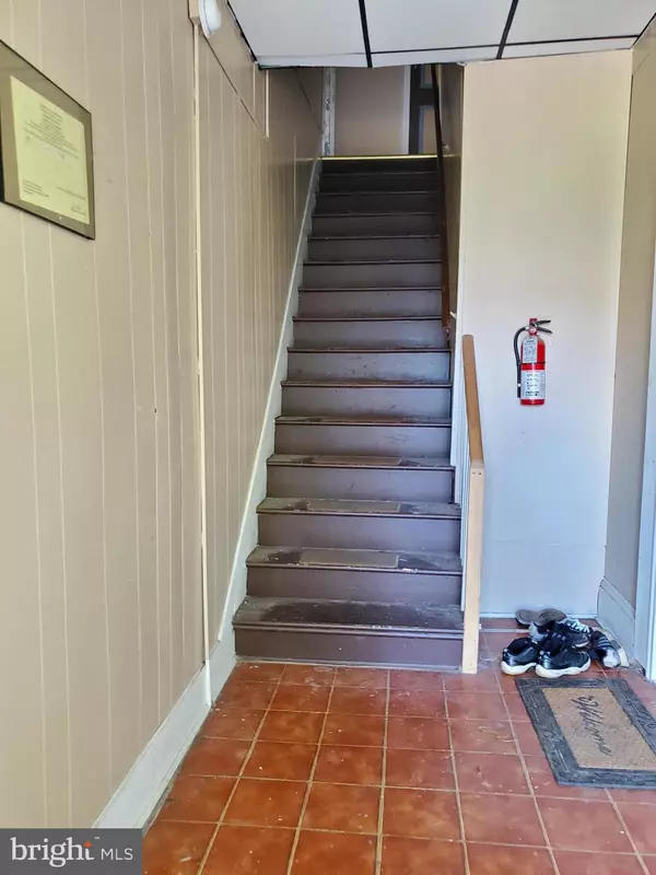 Woodbury, NJ 08096,60 HIGH ST