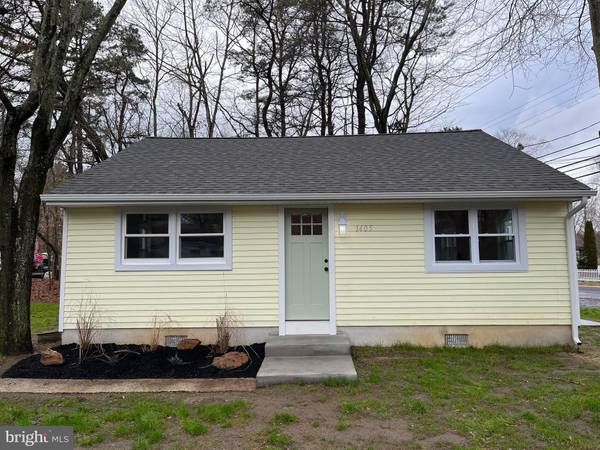 1405 8TH AVE, Williamstown, NJ 08094