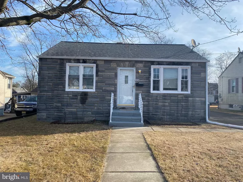 231 CEDAR AVE, Paulsboro, NJ 08066