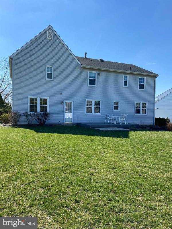 Sewell, NJ 08080,18 CORTLAND LN