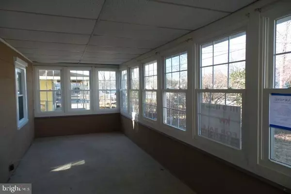 National Park, NJ 08063,416 HESSIAN AVE