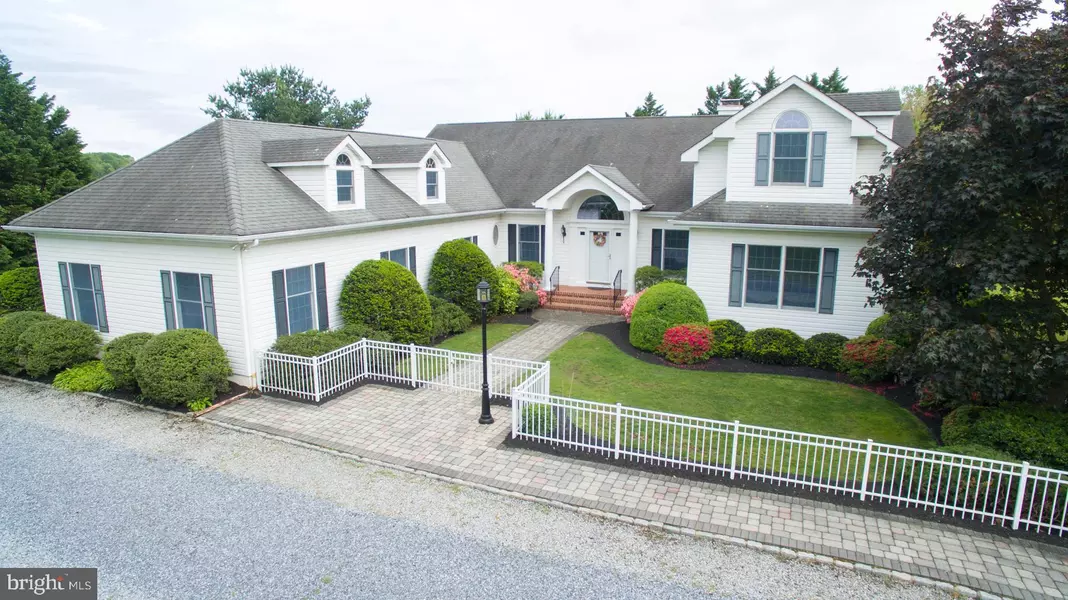 12 TOLLGATE RD, Mickleton, NJ 08056