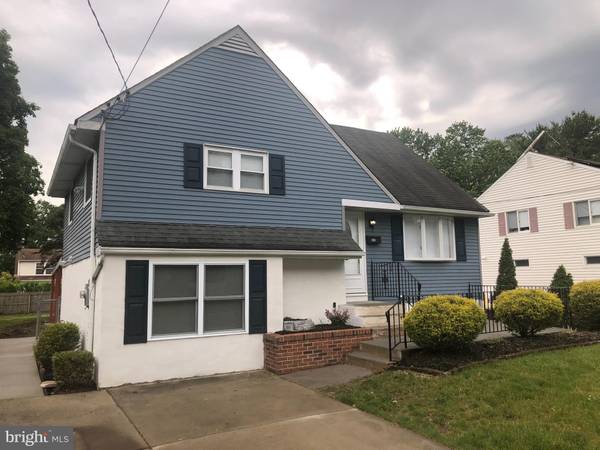 606 SPRUCE AVE, Pitman, NJ 08071