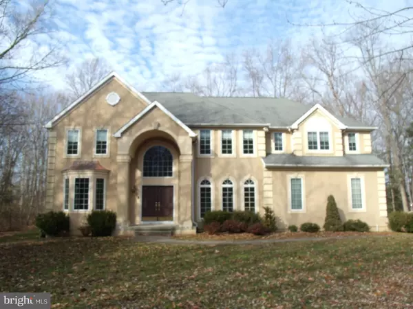 13 FOX HAVEN LN, Mullica Hill, NJ 08062