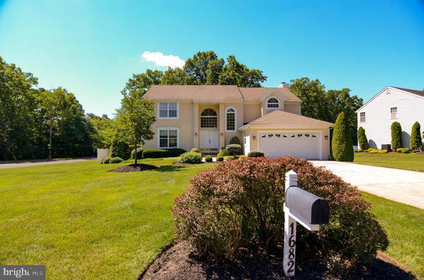 1682 WOODLAND DR, Williamstown, NJ 08094