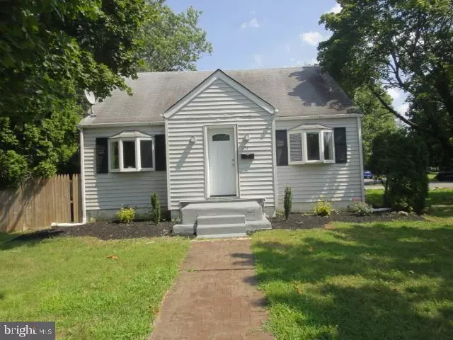 Williamstown, NJ 08094,404 PINE ST