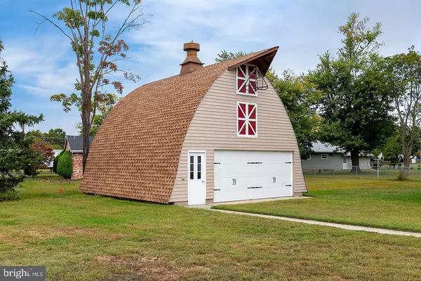 Gibbstown, NJ 08027,620 PIETA PL