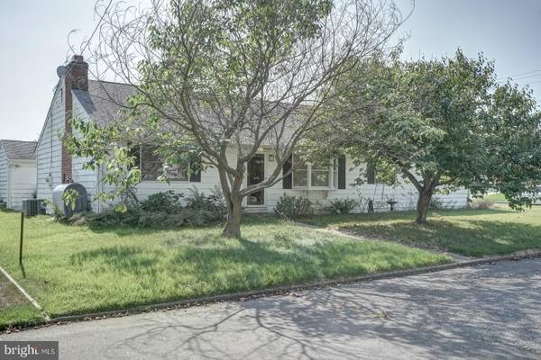 346 N ULMER/MASON AVE, Gibbstown, NJ 08027