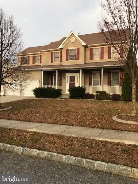 11 LAVENDER DR, Sewell, NJ 08080