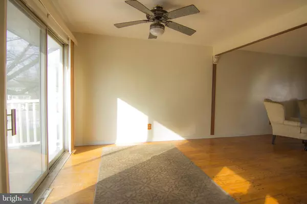 Gibbstown, NJ 08027,1204 LADNER AVE