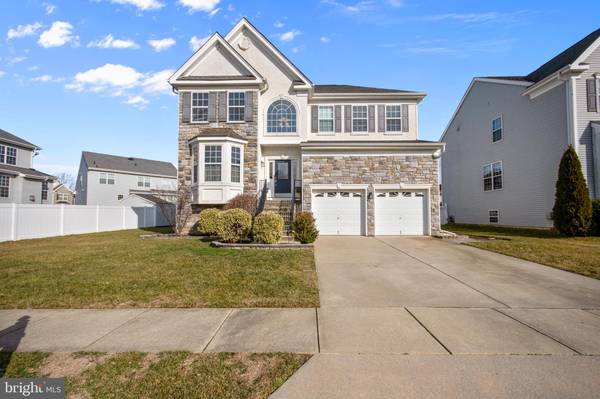 6 LORD LN, Thorofare, NJ 08086