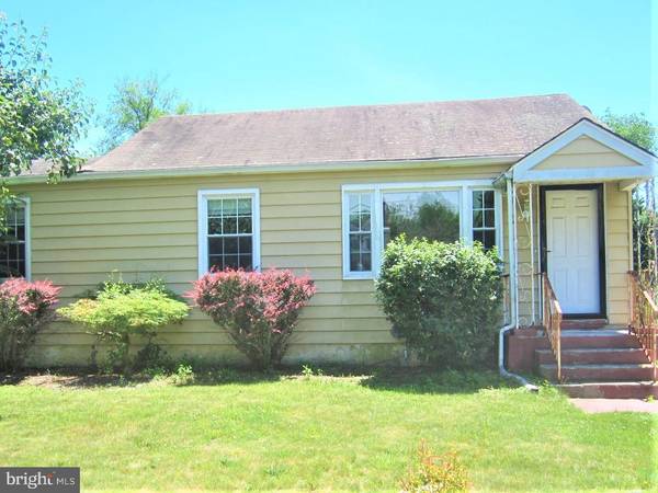 332 LAKE AVE, Williamstown, NJ 08094