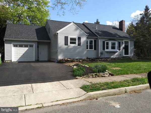 415 LAKE AVE, Pitman, NJ 08071