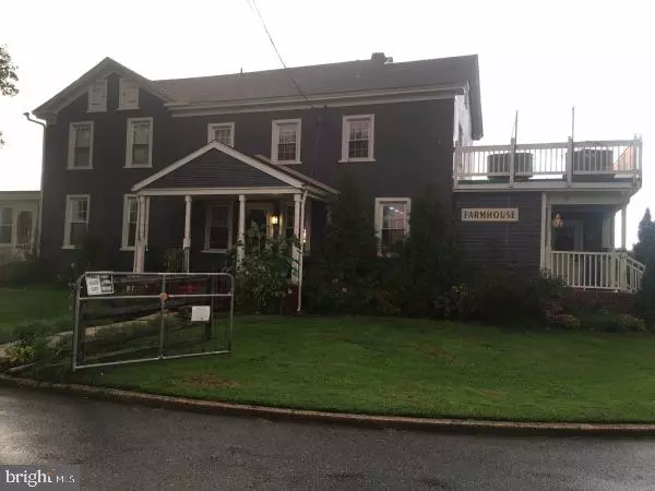 174 W TOMLIN STATION RD, Mickleton, NJ 08056