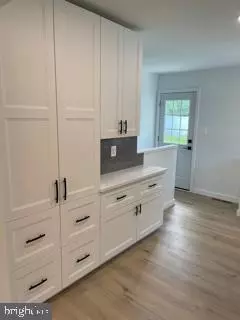 Glassboro, NJ 08028,207 N CUMMINGS AVE