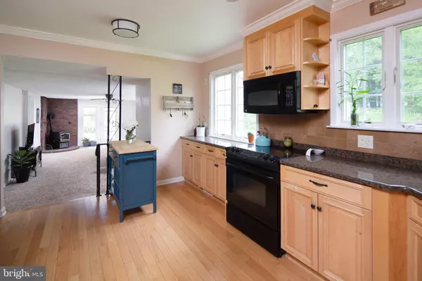 Lebanon, NJ 08833,2 ORCHID PL