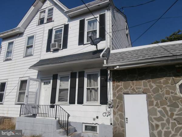 26 ELM ST, Trenton, NJ 08611