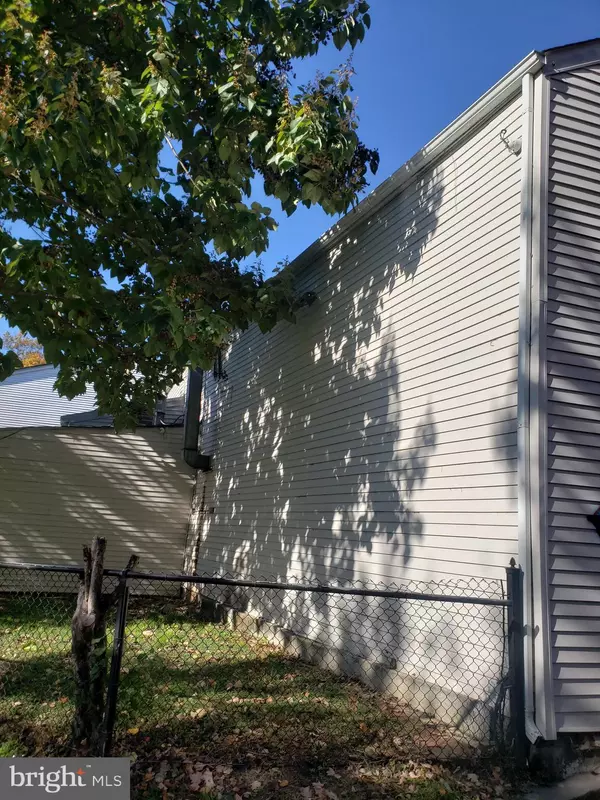 Trenton, NJ 08618,17 SPRING ST