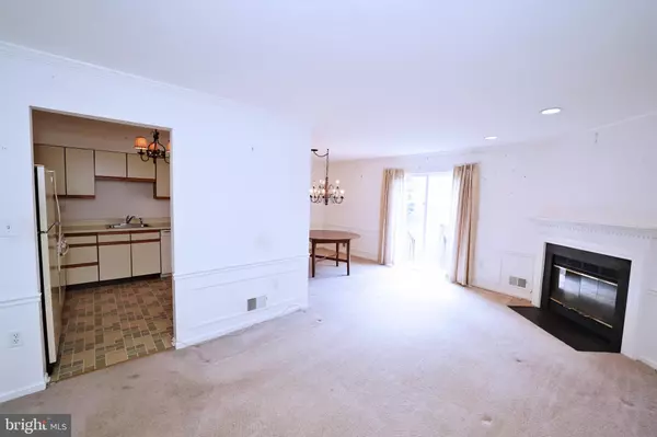 Ewing, NJ 08628,5 REVERE CT