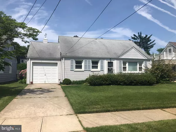 526 RANDALL AVE, Hamilton, NJ 08610