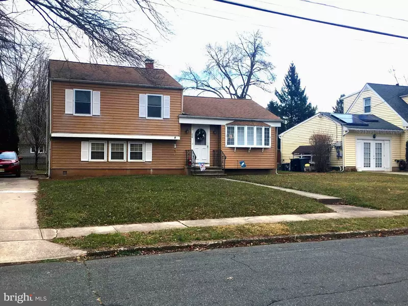 110 SUSAN DR, Ewing, NJ 08638