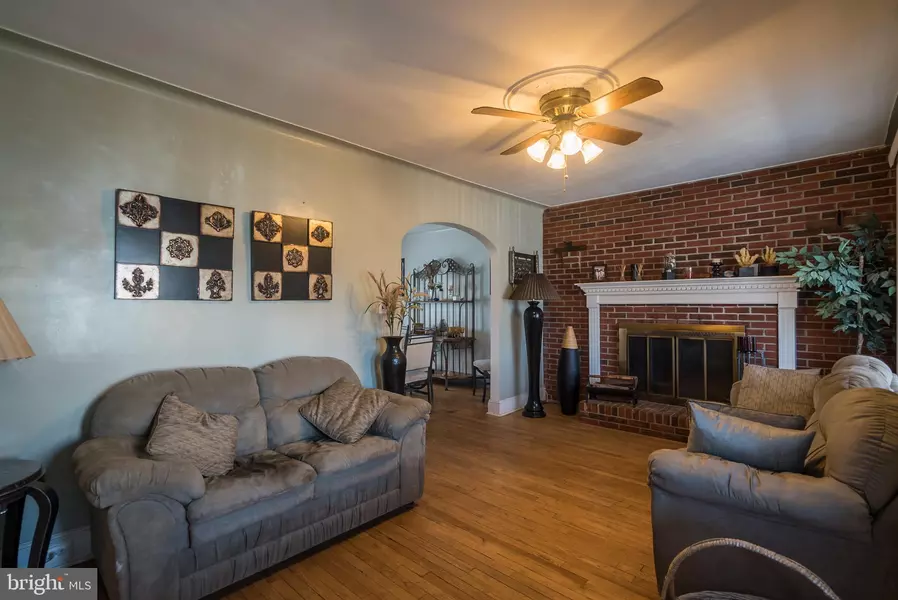 625 E HOWELL ST, Hamilton, NJ 08610