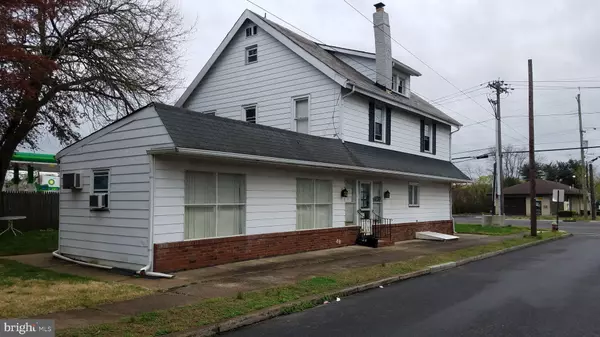 Hamilton, NJ 08610,2570-2572 BROAD ST