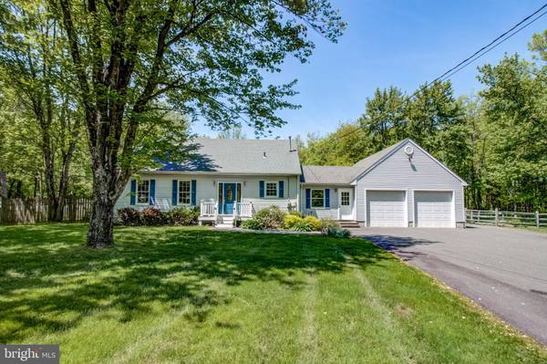 97 FEATHERBED LN, Hopewell, NJ 08525