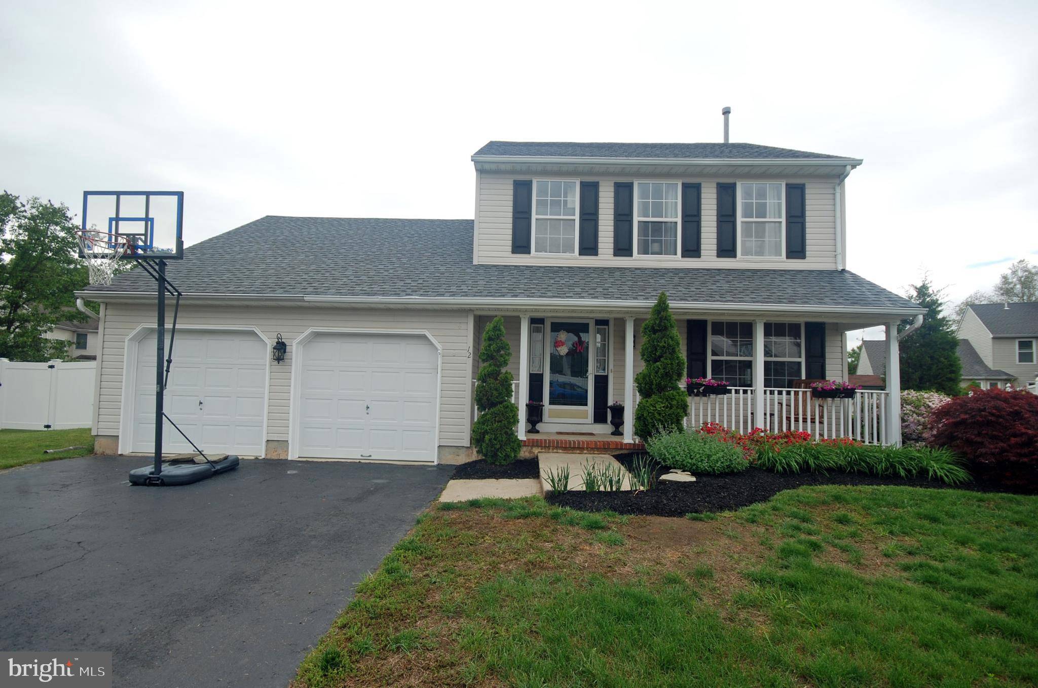 Hamilton, NJ 08620,12 SUNFLOWER LN