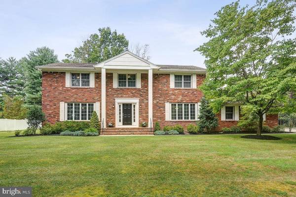 4 GREENE DR, Princeton Junction, NJ 08550