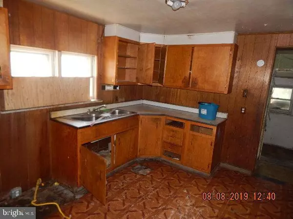 Trenton, NJ 08611,187 DIVISION ST