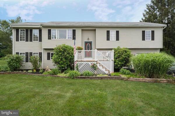 52 RED VALLEY RD, Millstone Township, NJ 08510