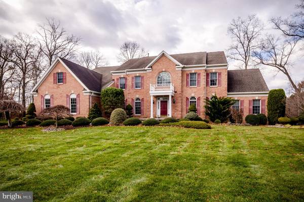 18 SHADY BROOK LN, Cranbury, NJ 08512