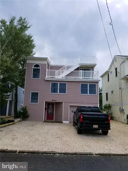 16 W RHODE ISLAND, Long Beach Township, NJ 08008