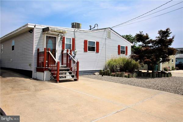 83 LAKE SUPERIOR DR, Tuckerton, NJ 08087