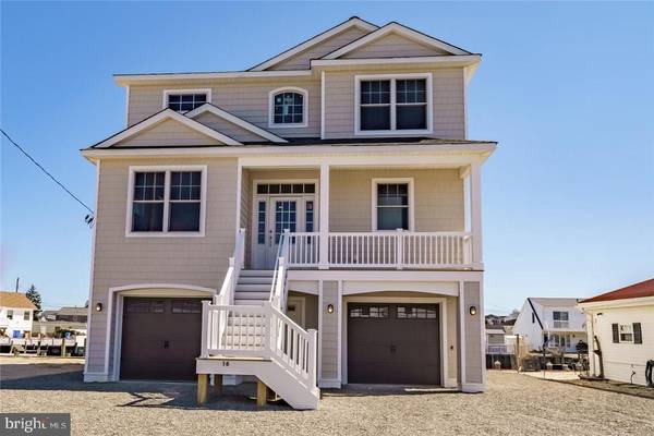 16 VIRGINIA DR, Manahawkin, NJ 08050