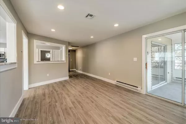 Brick, NJ 08723,89 REGENT CIR