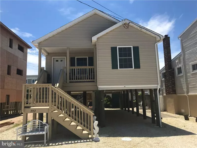 202 W 17TH ST, Ship Bottom, NJ 08008