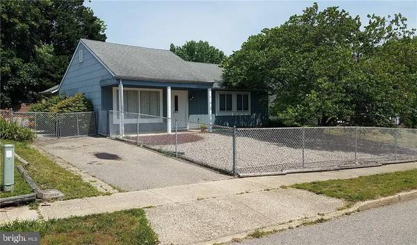 16 CAPSTAN ST, Barnegat, NJ 08005