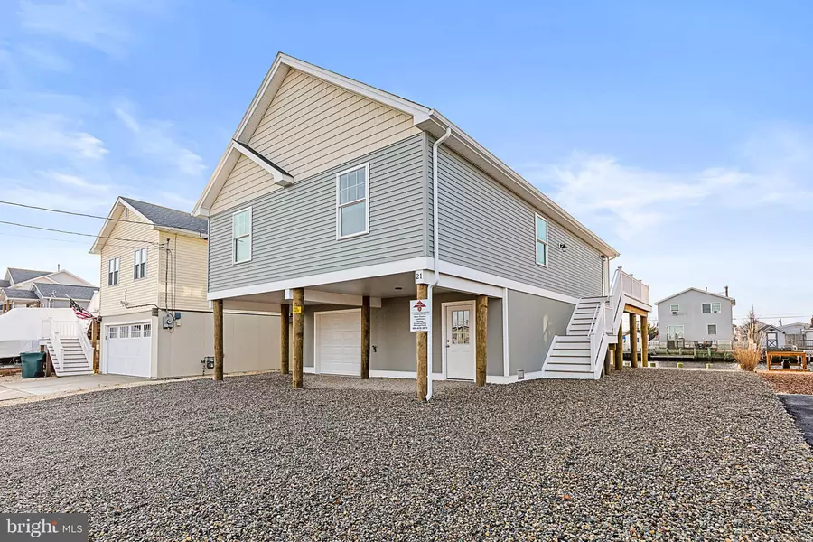 21 W SUSQUEHANNA DR, Tuckerton, NJ 08087