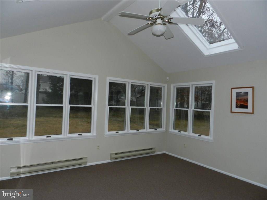 Toms River, NJ 08753,159 STOWE ST