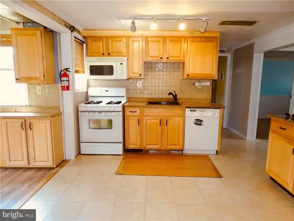 Lanoka Harbor, NJ 08734,507 TEAKWOOD DR