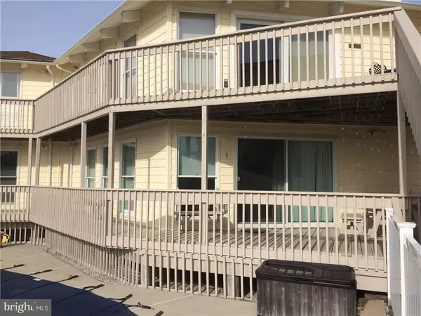 Beach Haven, NJ 08008,1 MARINE ST #5